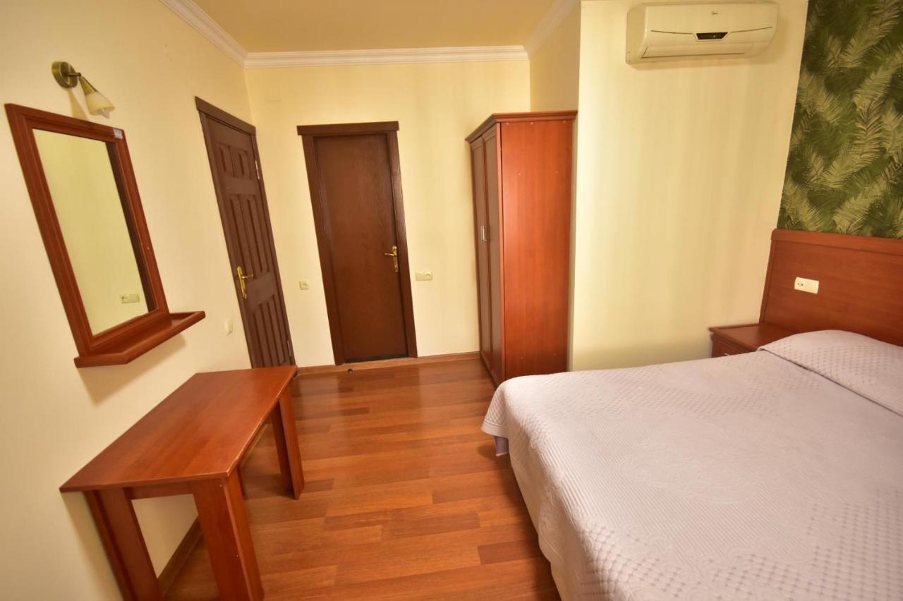 באטומי Family Hotel מראה חיצוני תמונה