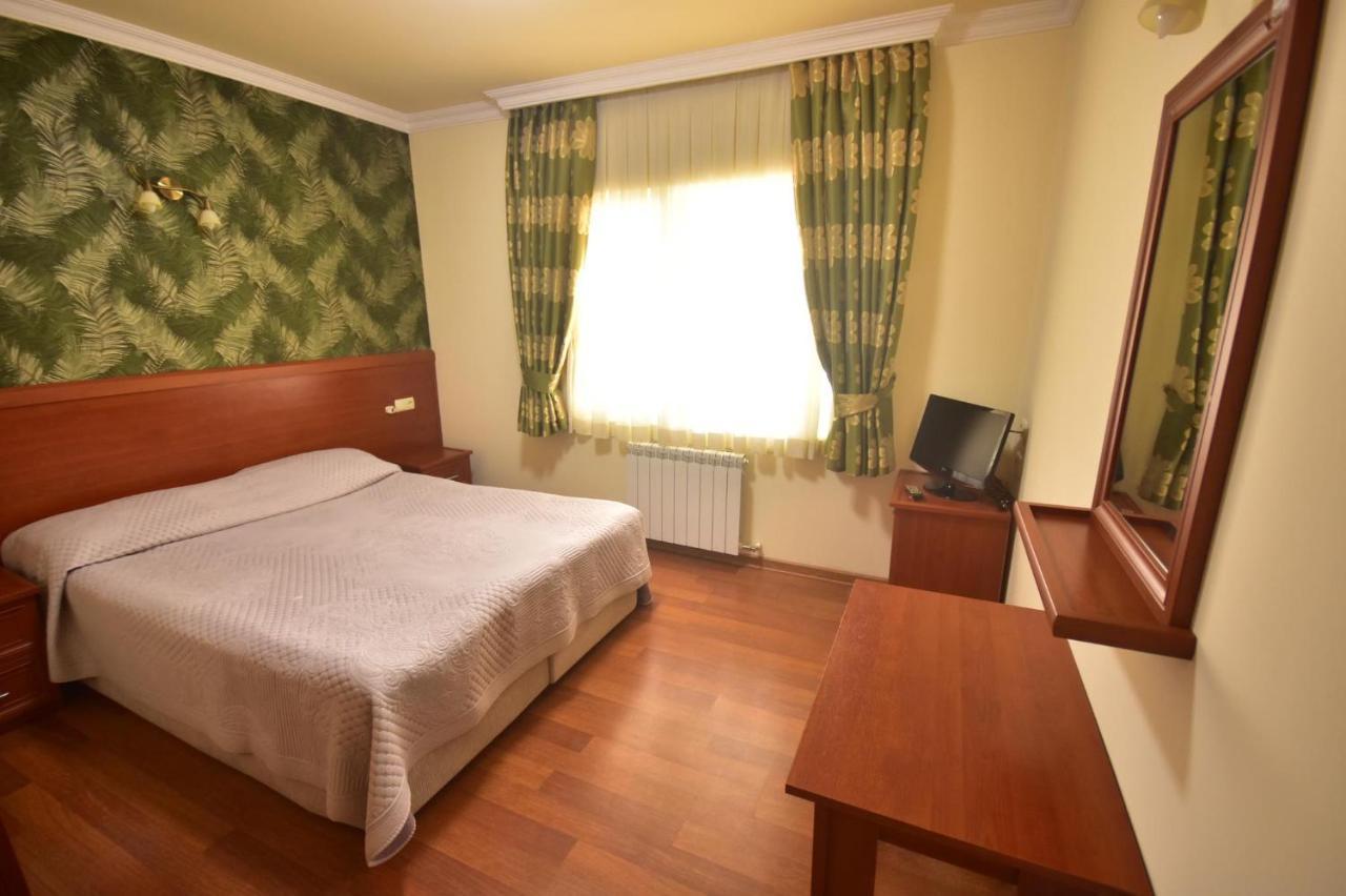 באטומי Family Hotel מראה חיצוני תמונה