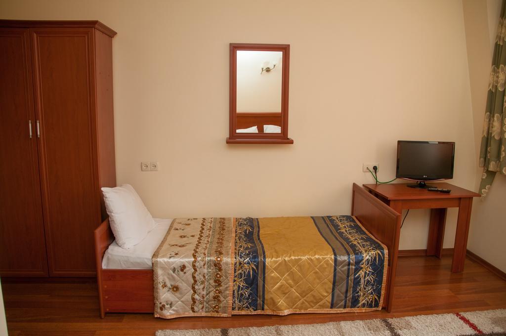 באטומי Family Hotel מראה חיצוני תמונה